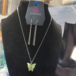 Paparazzi #862 green moonstone butterfly necklace with earrings